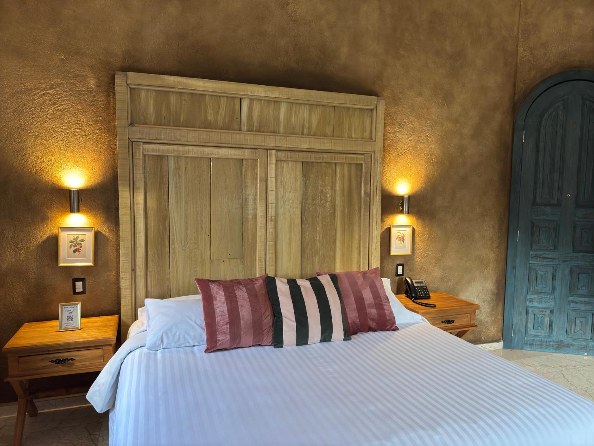 Porta Paradiso Valquirico, Albergo Boutique Santeagueda Exterior photo